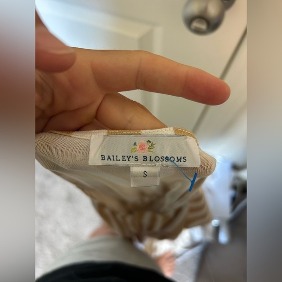 Yellow and white Striped V-Neck Button-Down Dress short sleeve cinched waist - Picture 6 of 6